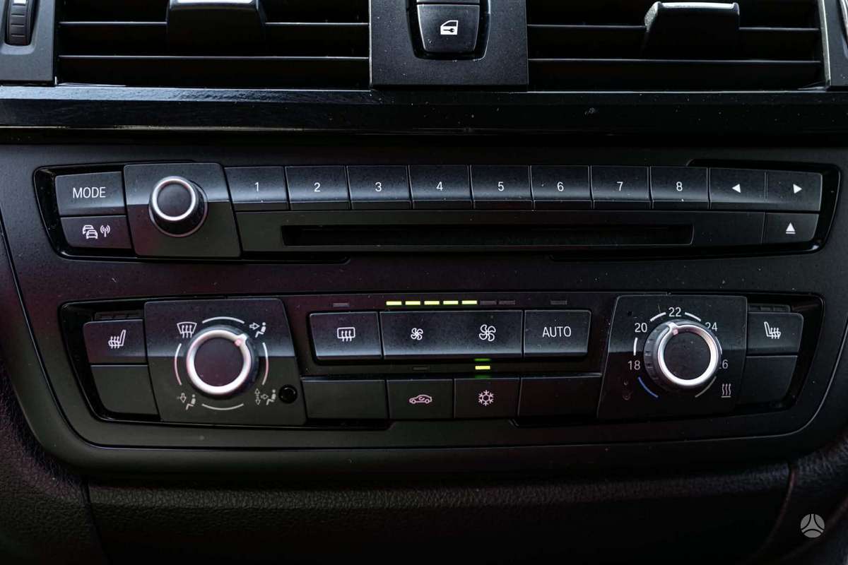 BMW 328, 2.0 l., Седан