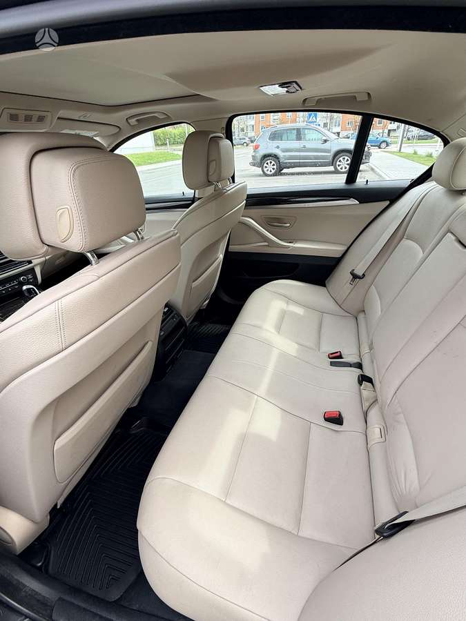BMW 528, 2.0 l., Седан