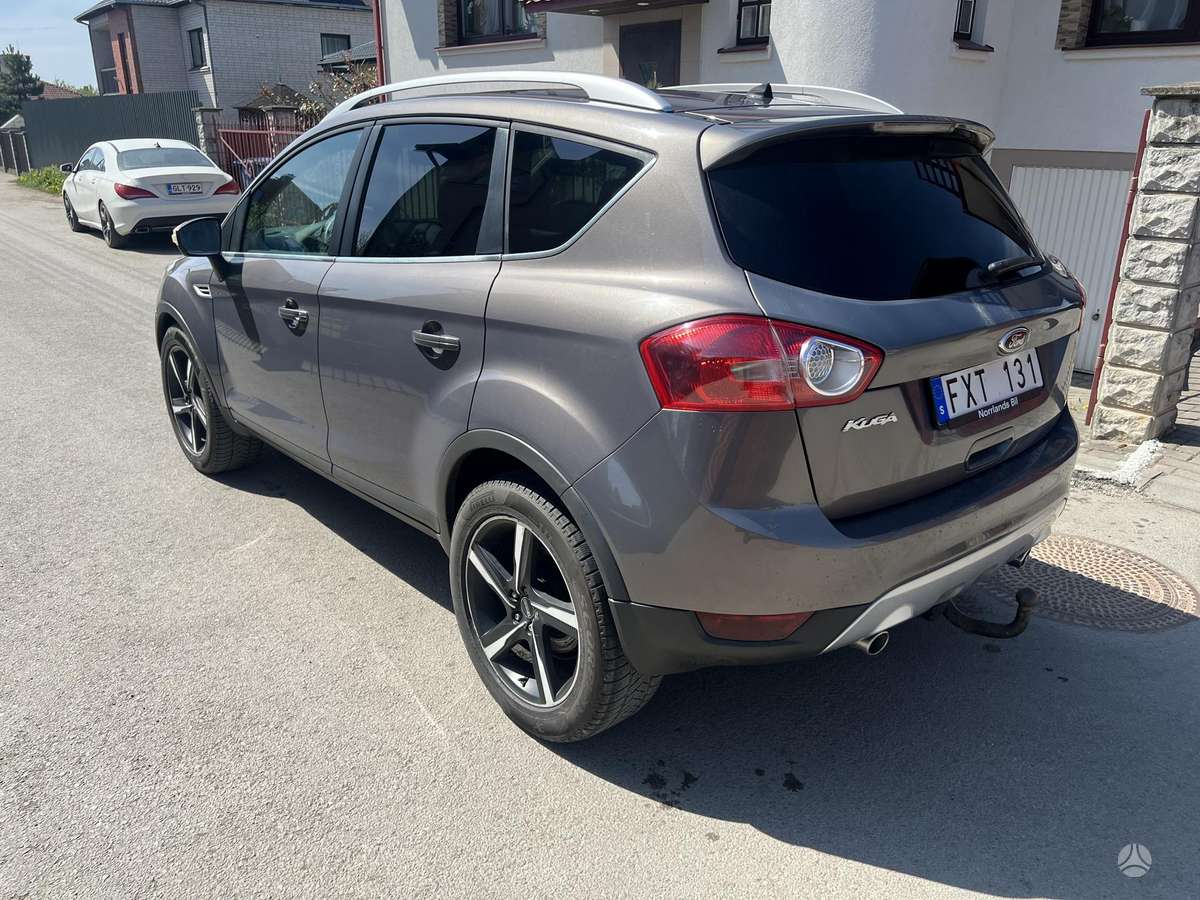 Ford Kuga, 2.0 l., off-road / crossover