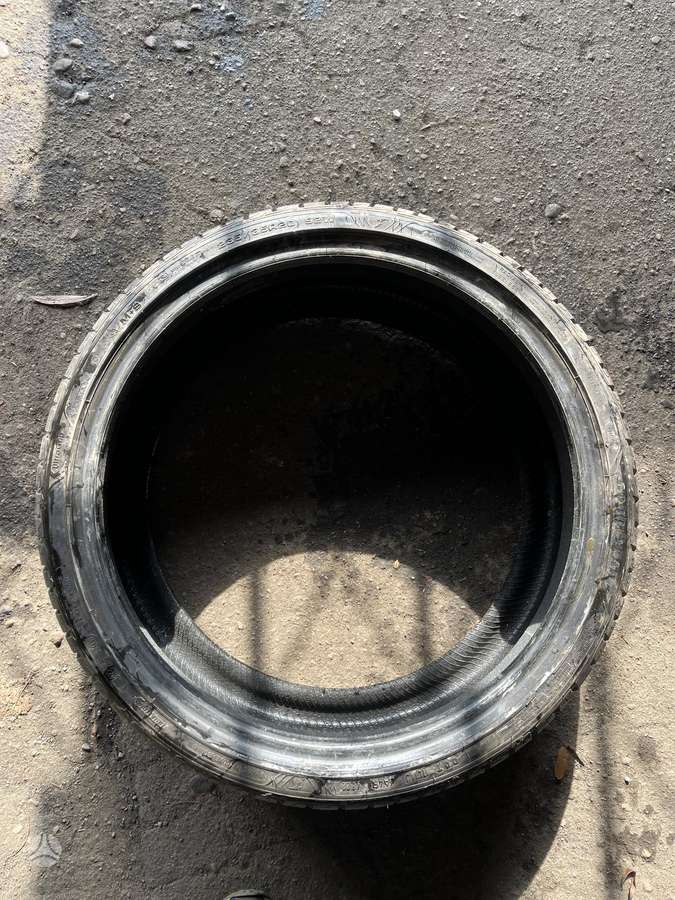 Goodyear UltraGrip Performance +, winter 235/35 R20
