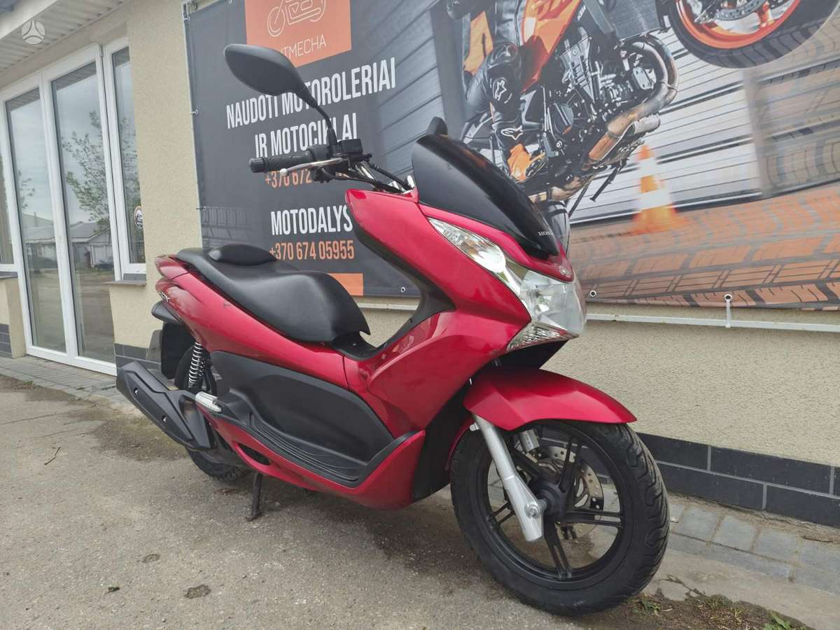 Honda PCX 125cc, мотороллеры / мопеды