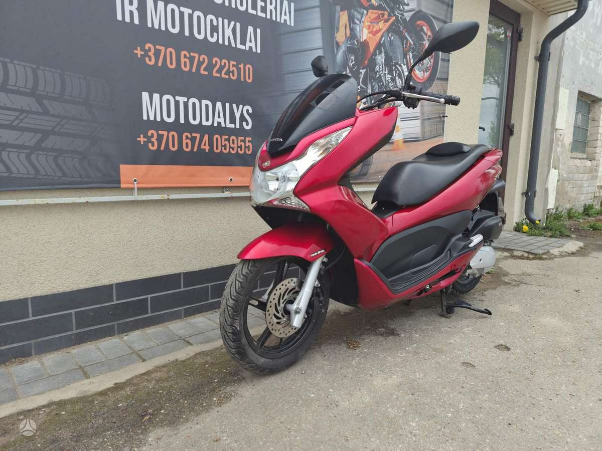 Honda PCX 125cc, scooters / mopeds