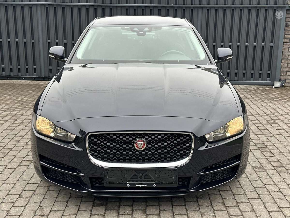 Jaguar XE, 2.0 l., Седан