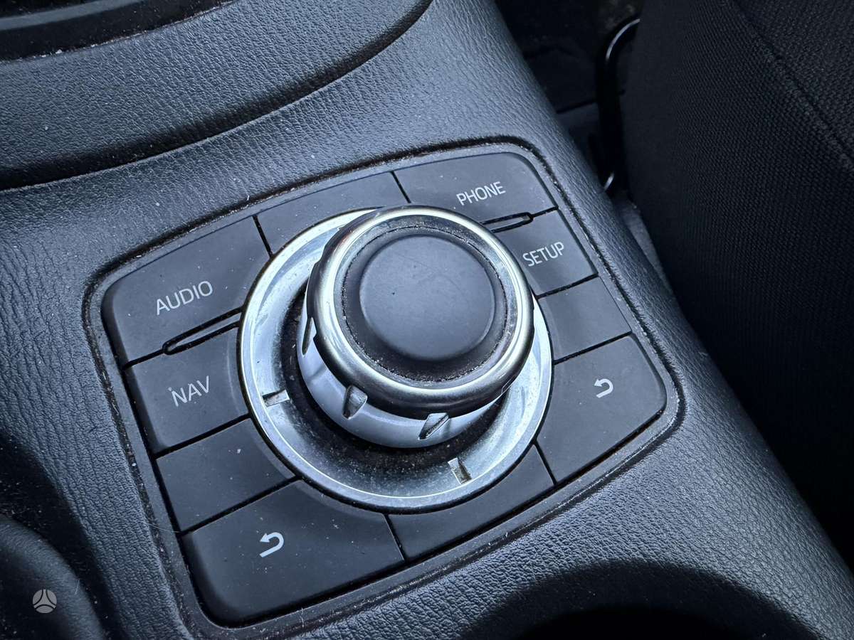 Mazda CX-5, 2.2 l., off-road / crossover