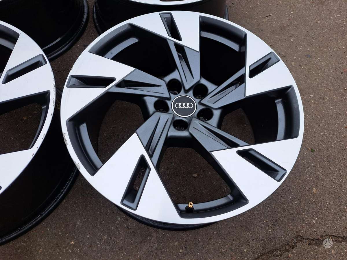 Audi Q7 Q5 A7 A6, light alloy, R20