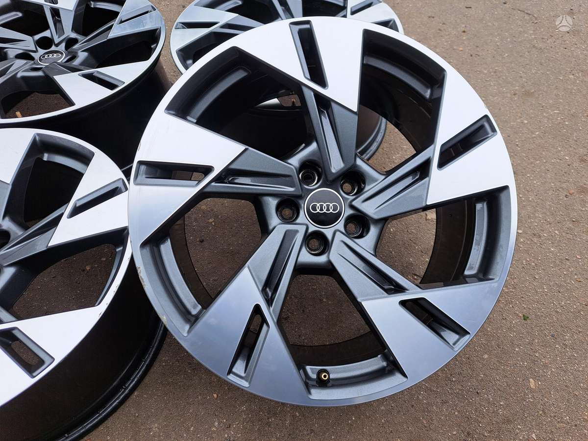 Audi Q7 Q5 A7 A6, light alloy, R20