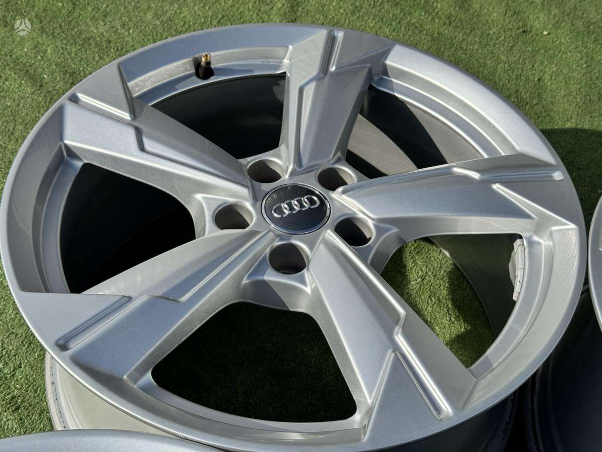 Audi A6 / Q5 - 8J, ET39, легкосплавные , R18