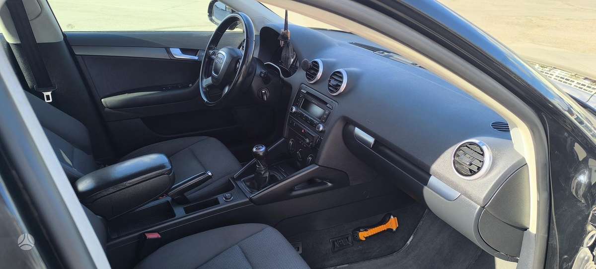 Audi A3, 1.2 l., hatchback