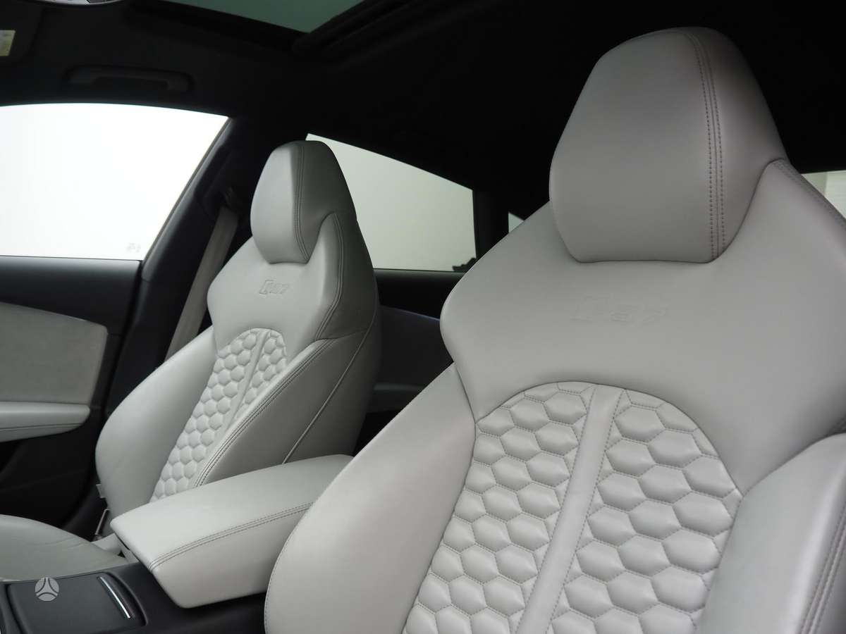 Audi RS 7, 4.0 l., Хэтчбек