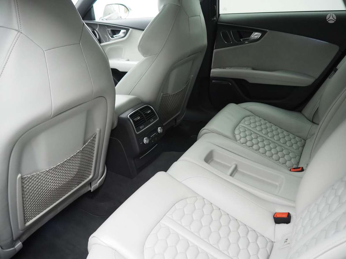 Audi RS 7, 4.0 l., Хэтчбек