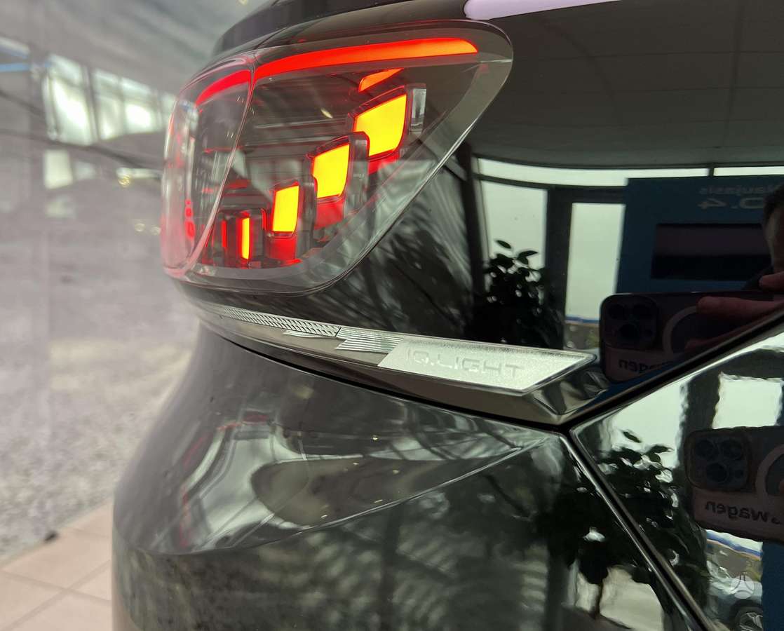Volkswagen ID.4 - 7