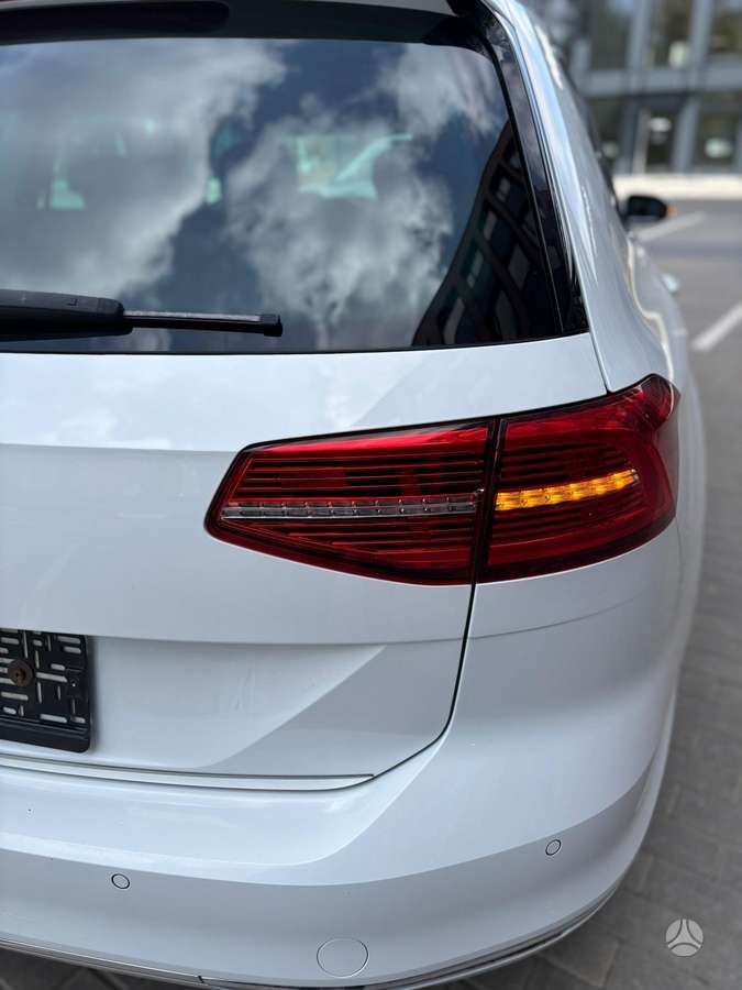 Volkswagen Passat, 2.0 l., Универсал