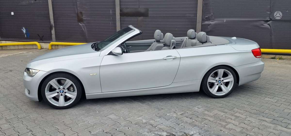 BMW 335, 3.0 l., convertible