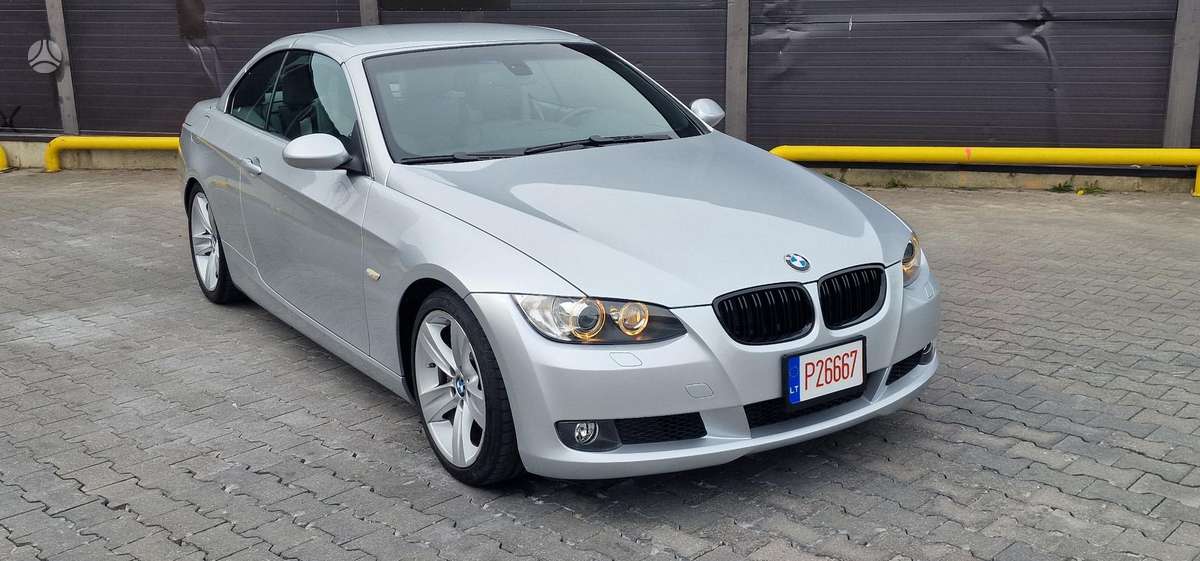 BMW 335, 3.0 l., convertible