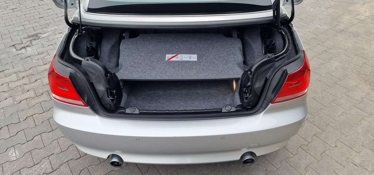 BMW 335, 3.0 l., convertible