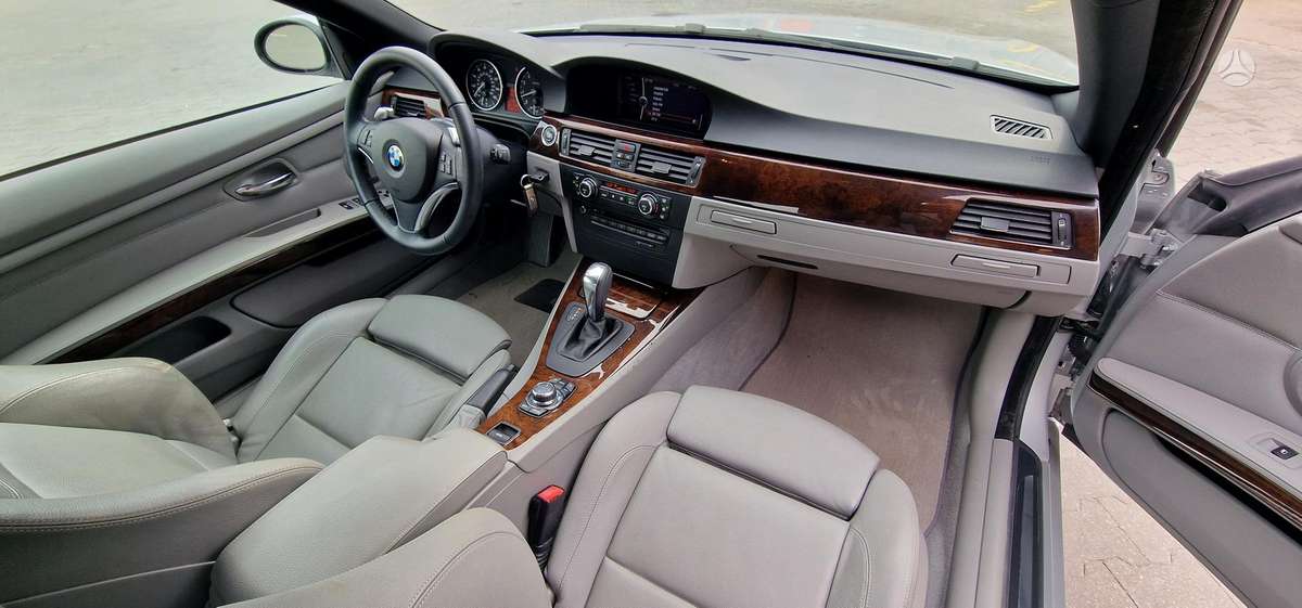 BMW 335, 3.0 l., convertible