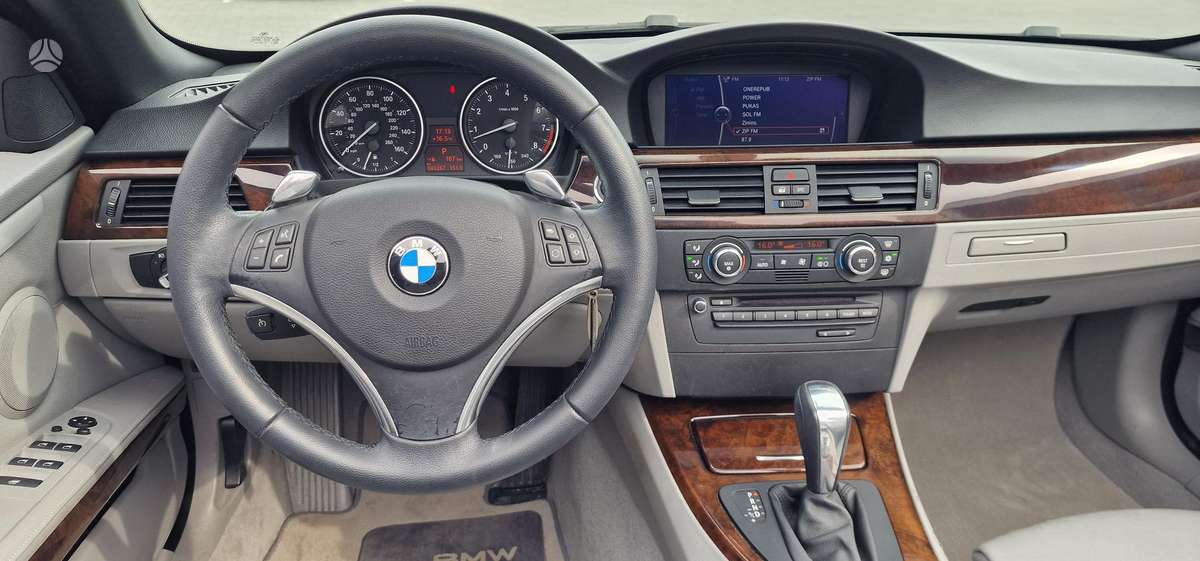 BMW 335, 3.0 l., convertible