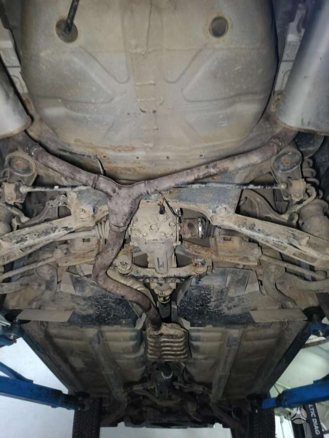 Subaru Forester, 2.0 l., off-road / crossover