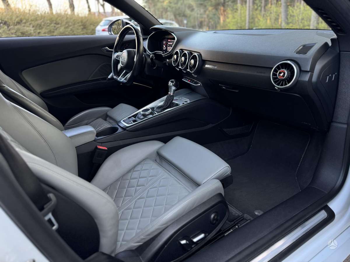 Audi TT, 2.0 l., Кабриолет