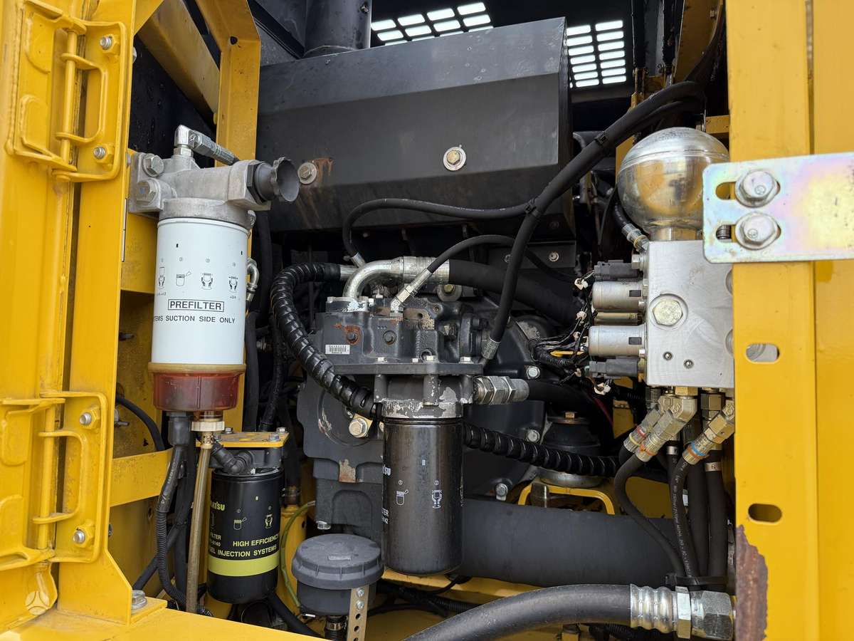 Komatsu PW 148-8 ROTOTILT, экскаваторы