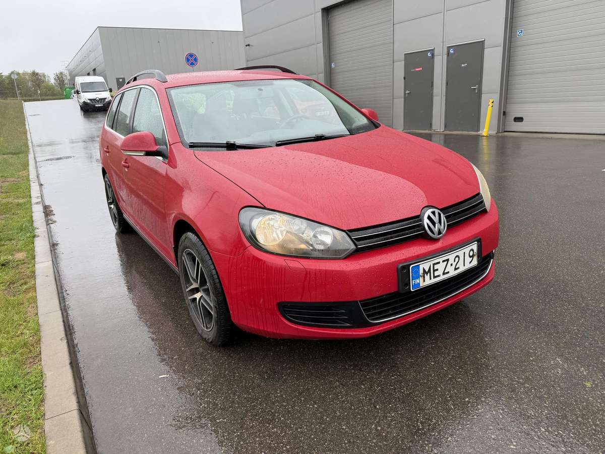 Volkswagen Golf - 2
