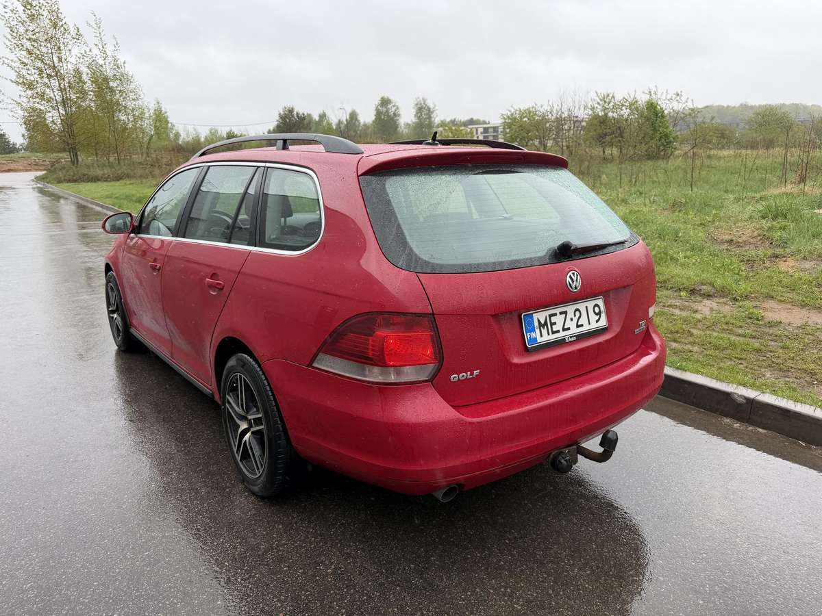 Volkswagen Golf - 4