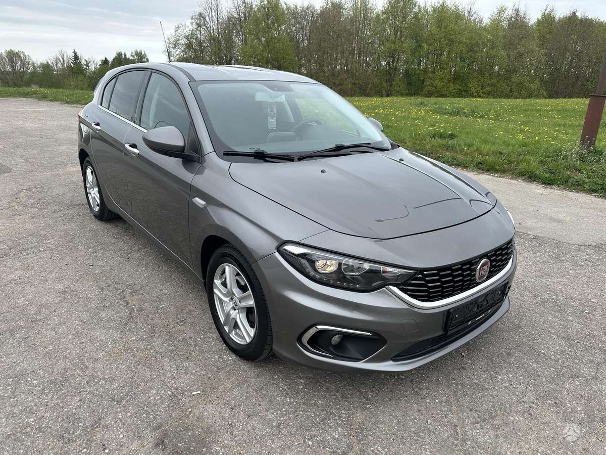 Fiat Tipo, 1.6 l., hatchback