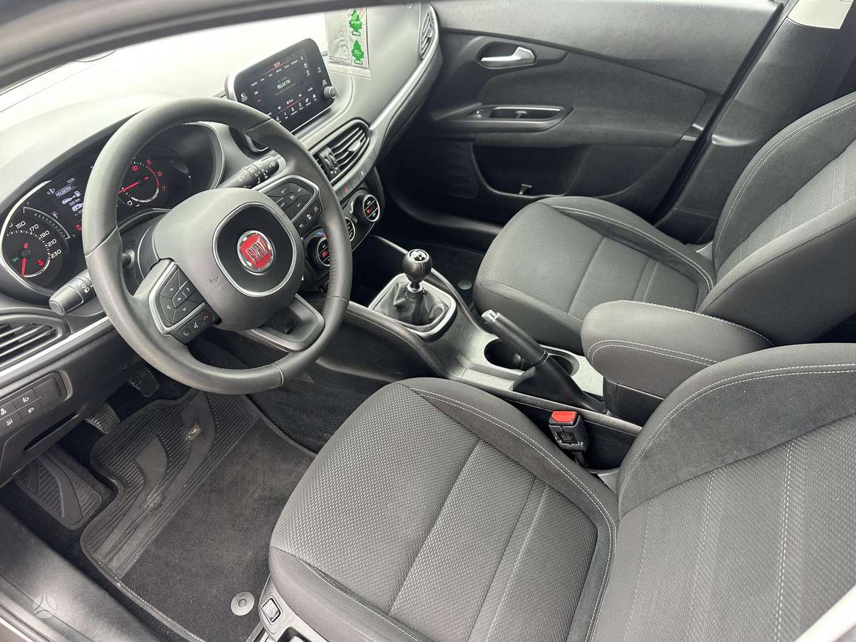 Fiat Tipo, 1.6 l., Хэтчбек
