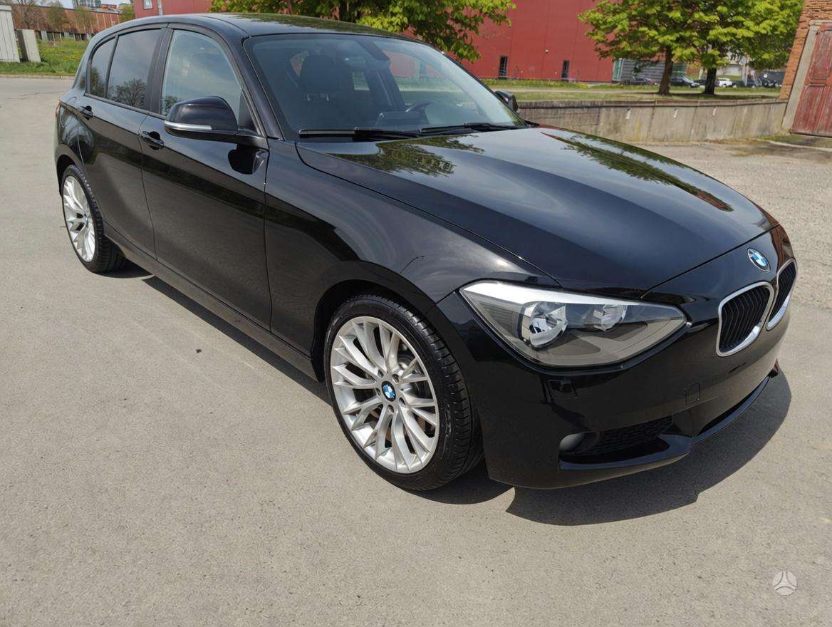 BMW 118, 2.0 l., hatchback