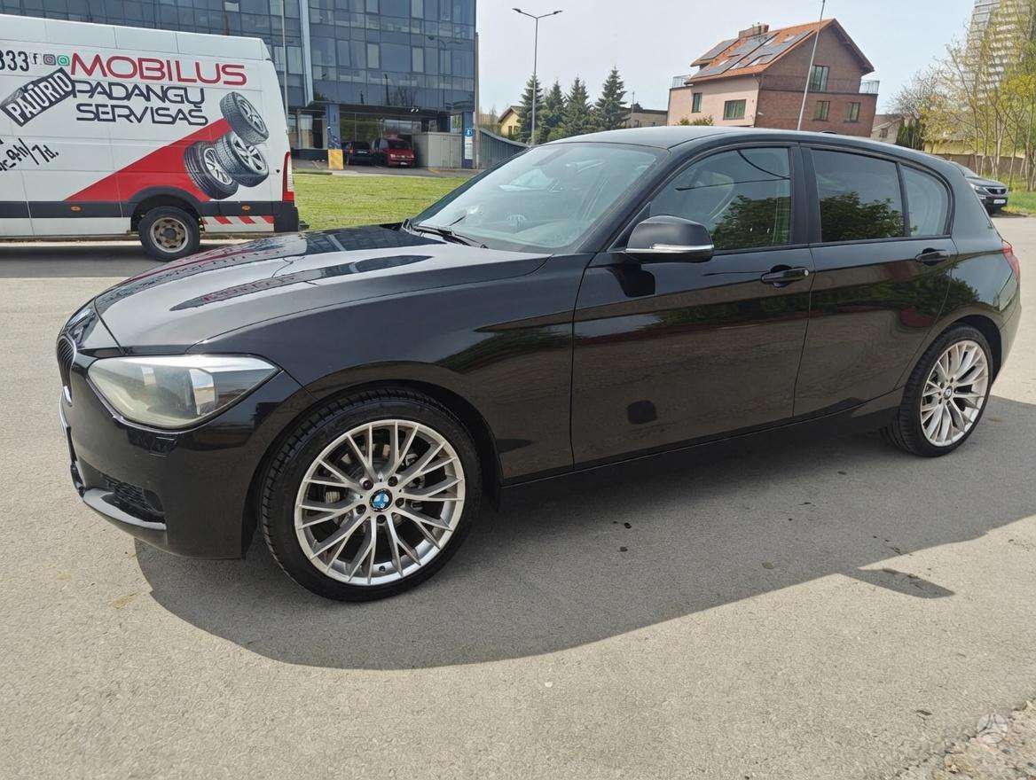 BMW 118, 2.0 l., hatchback