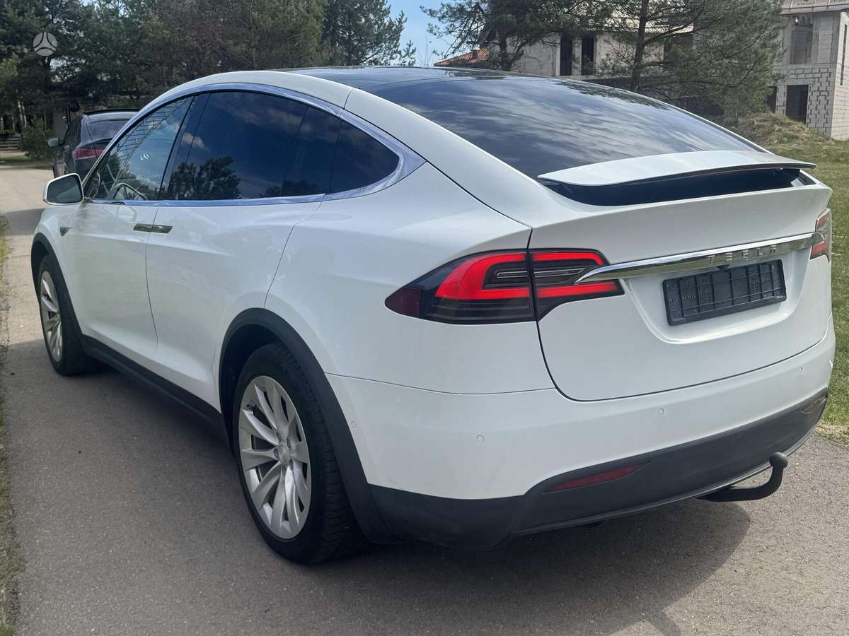 Tesla Model X, 90 kWh, off-road / crossover