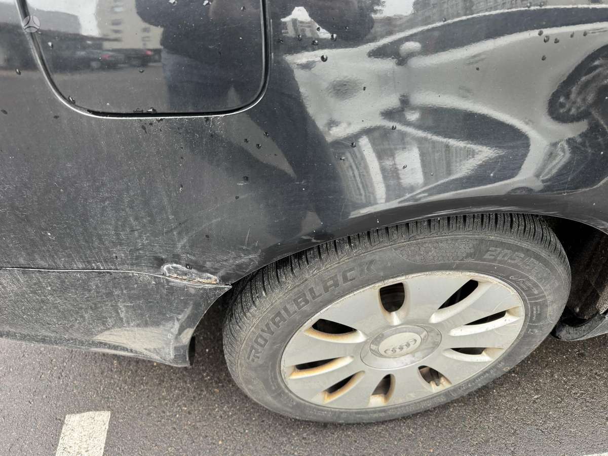 Audi A4, 2.0 l., Седан