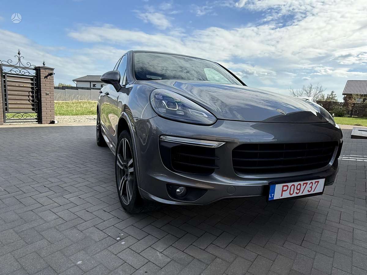 Porsche Cayenne - 6