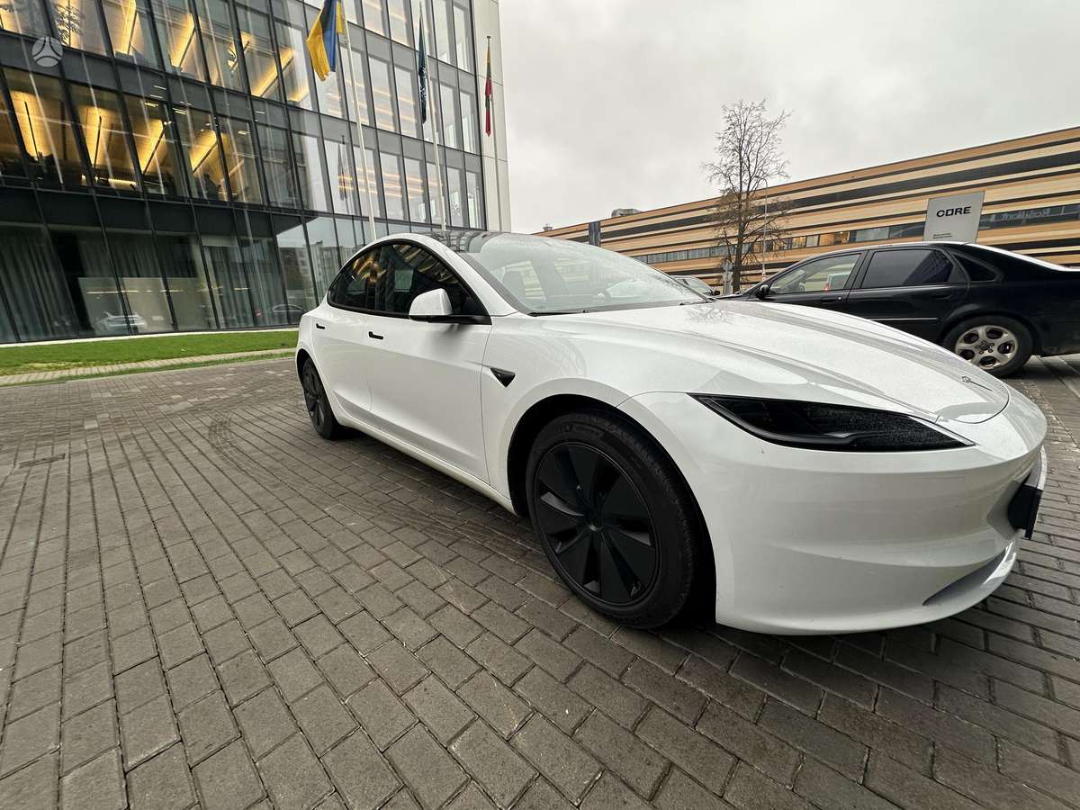 Tesla Model 3, 82 кВт·ч, Седан