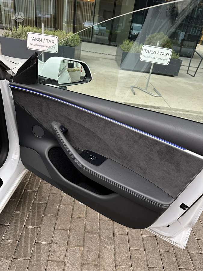 Tesla Model 3, 82 кВт·ч, Седан