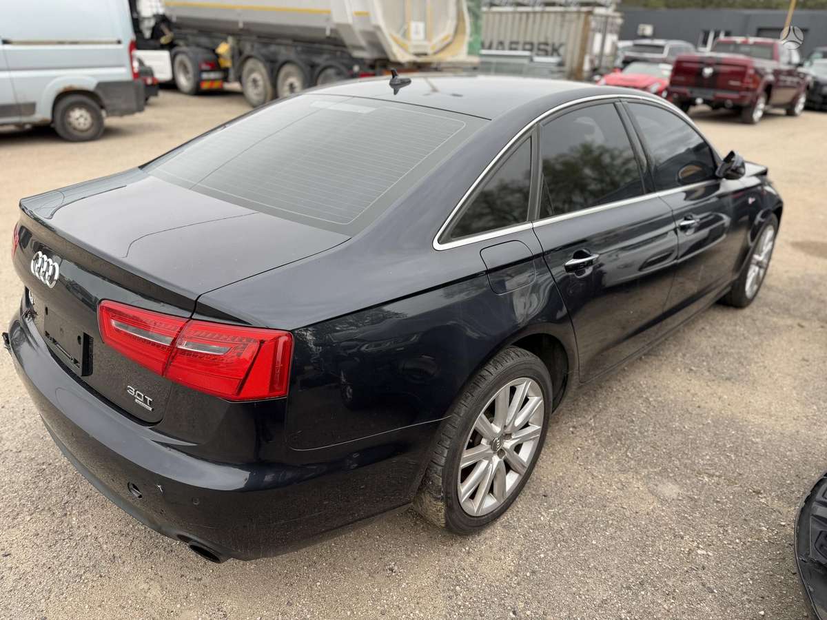 Audi A6, 3.0 l., Седан