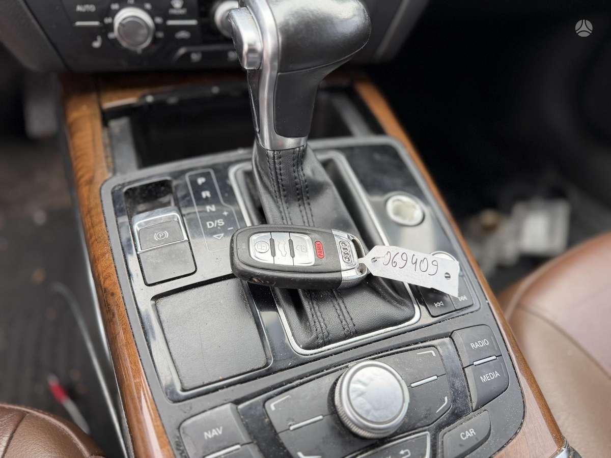 Audi A6, 3.0 l., Седан