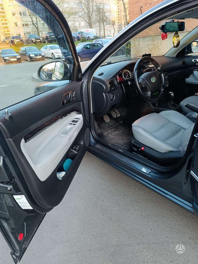 Škoda Superb - 12