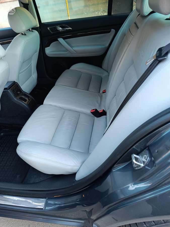 Skoda Superb, 2.5 l., Седан
