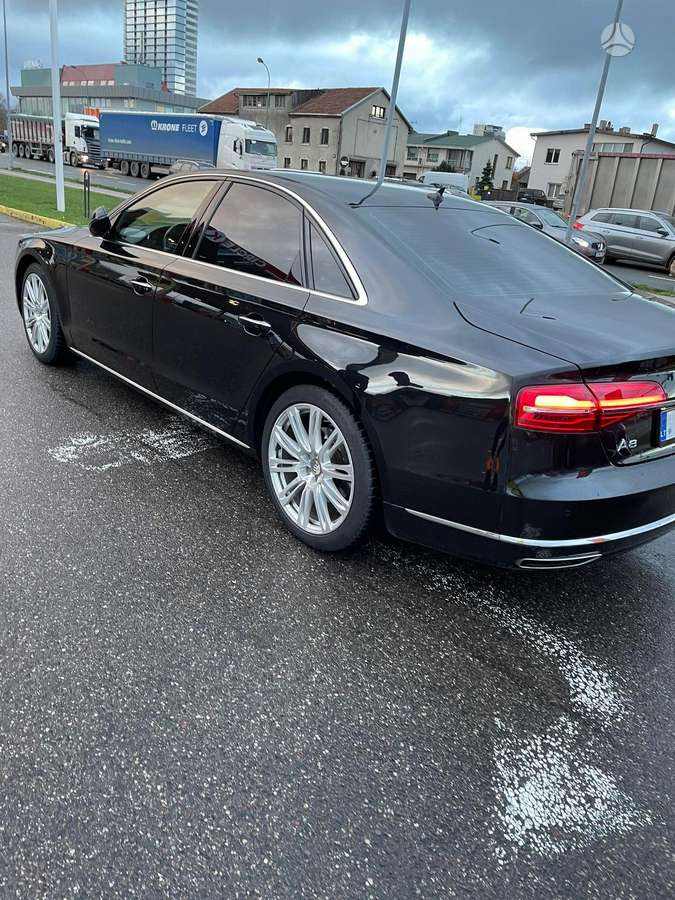 Audi A8, 3.0 l., saloon / sedan