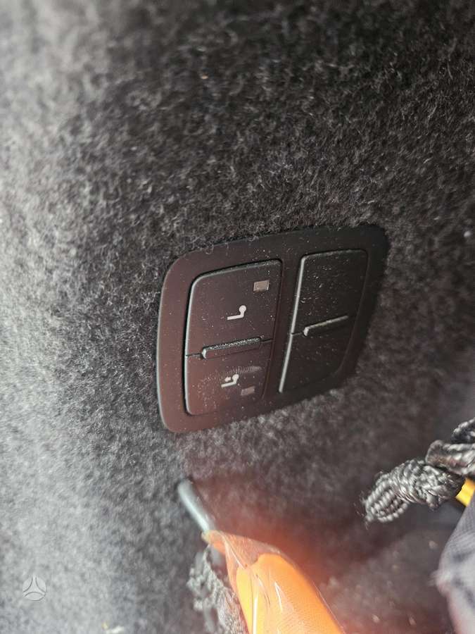 Audi A8, 3.0 l., sedanas