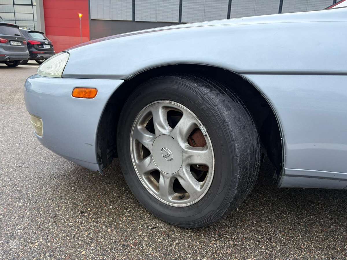 Lexus SC 400, 4.0 l., coupe
