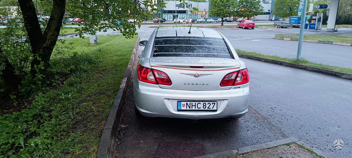 Chrysler Sebring, 2.0 l., saloon / sedan