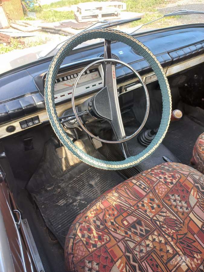 Lada 21011, 1.3 l., Седан