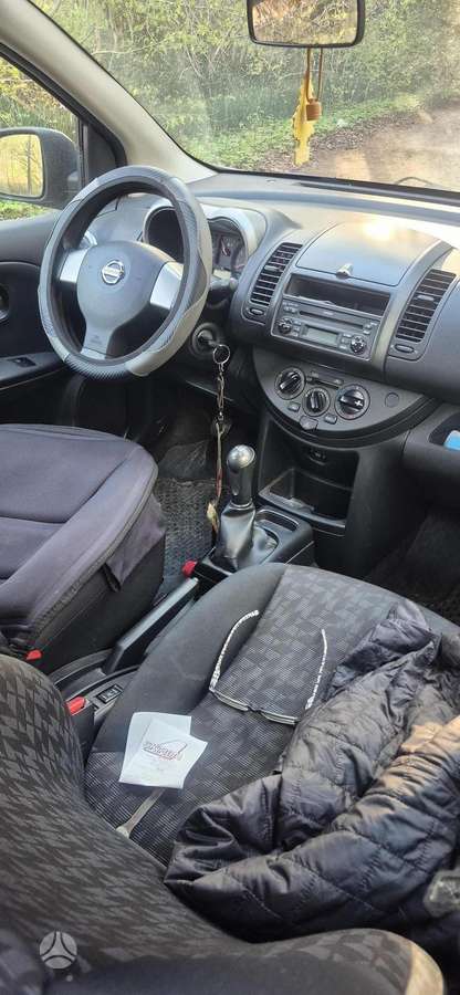 Nissan Note, 1.6 l., Седан