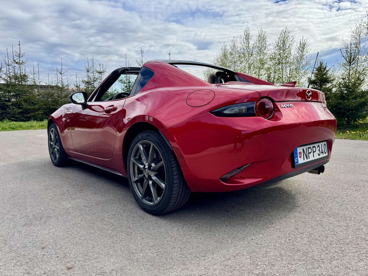 Mazda MX-5, 2.0 l., convertible