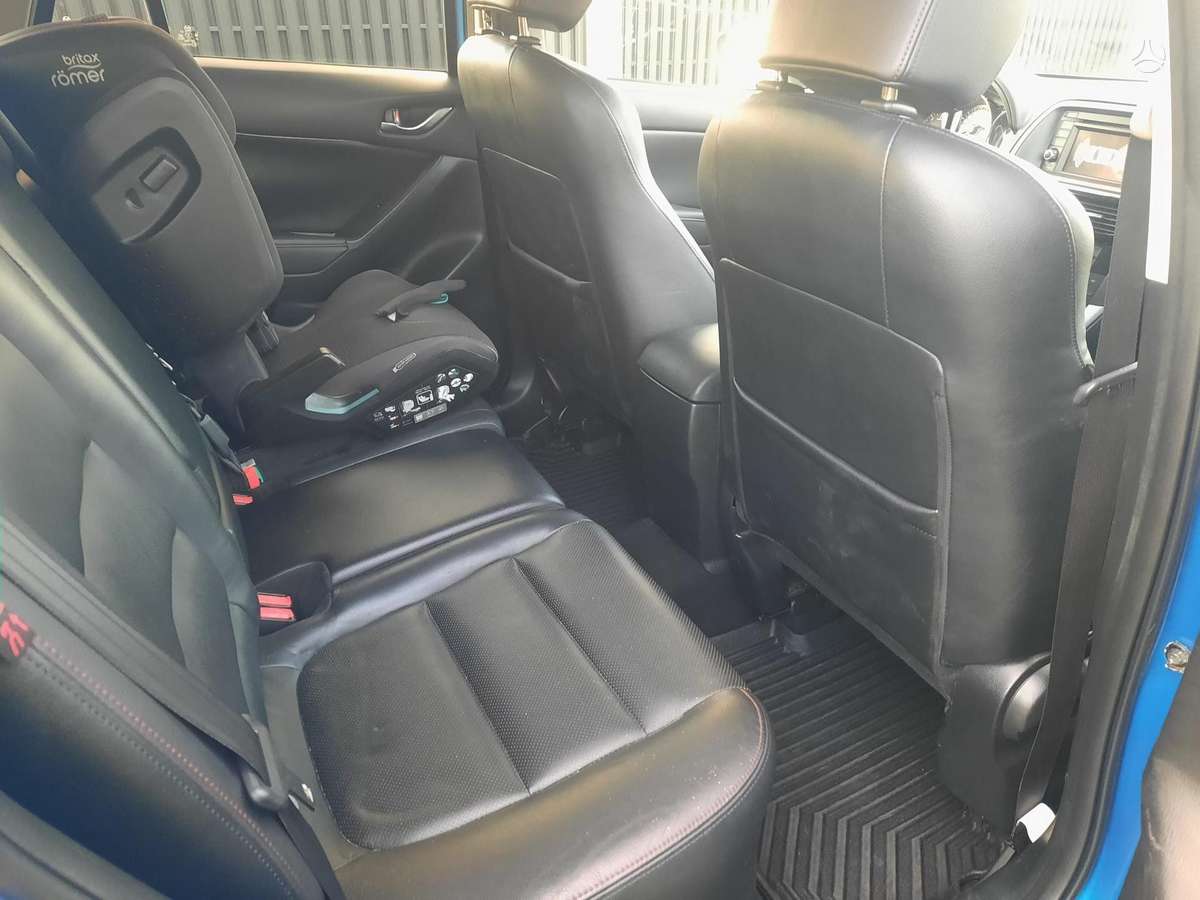 Mazda CX-5, 2.2 l., Внедорожник / Кроссовер
