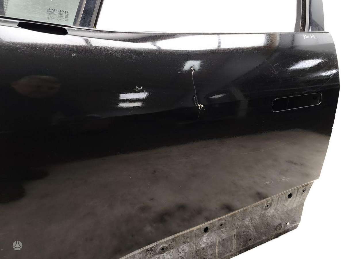 Jaguar I-Pace doors