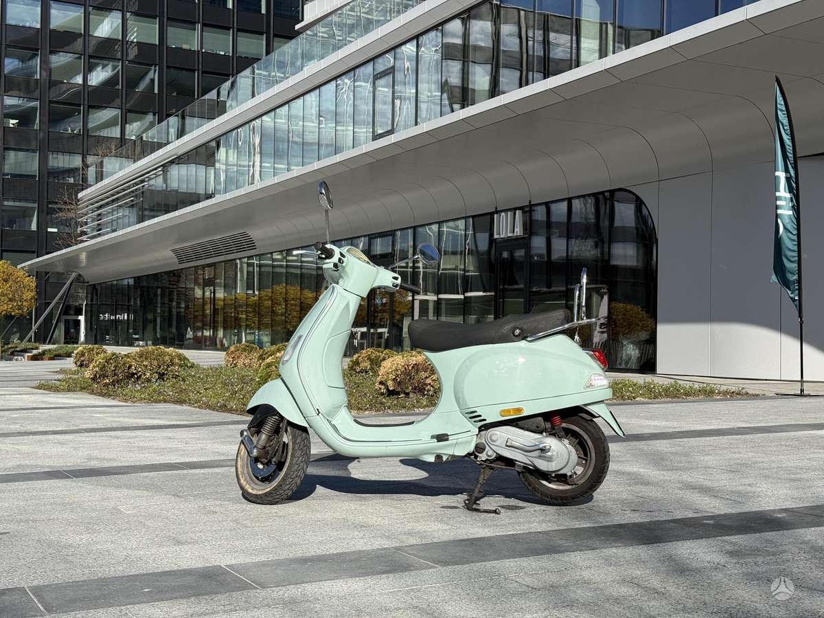 Piaggio Vespa 49cc, scooters / mopeds