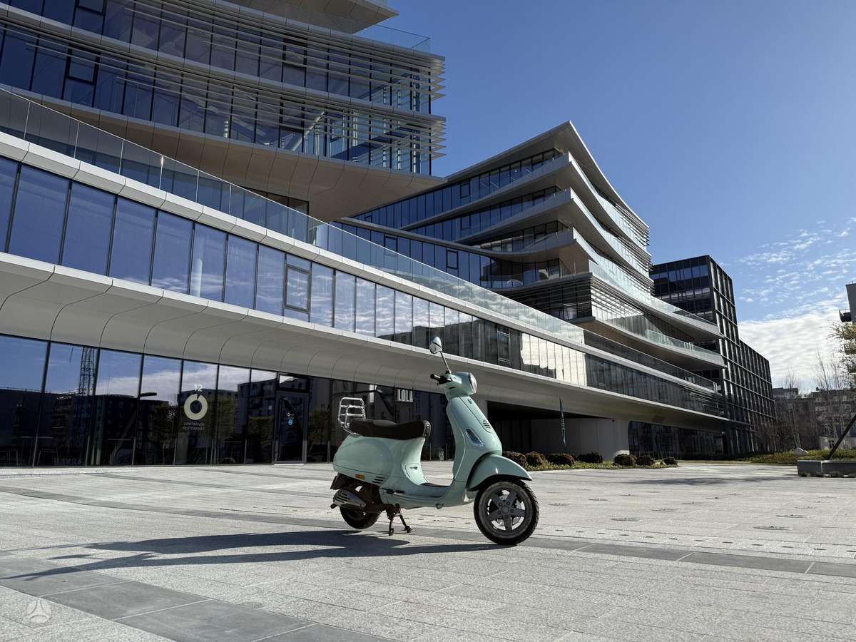 Piaggio Vespa 49cc, scooters / mopeds